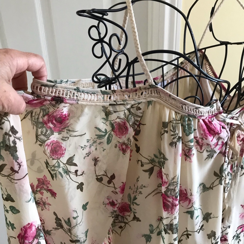 Purple Snow Floral Cold Shoulder Layered Dress Size Medium - Picture 2 of 9